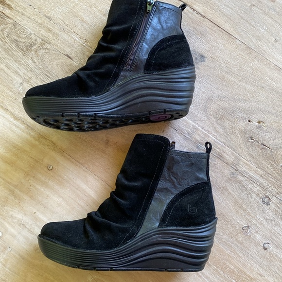 Bionica boots 71/2 - Picture 1 of 8